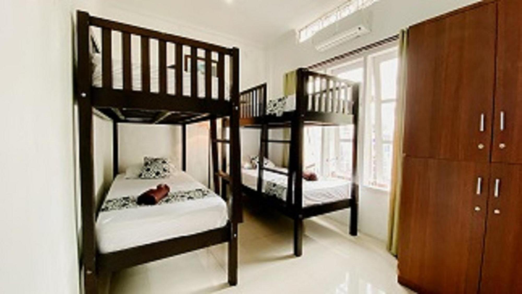 Dormitory Tourism Sritanjung Banyuwangi Banyuwangi  Exterior foto