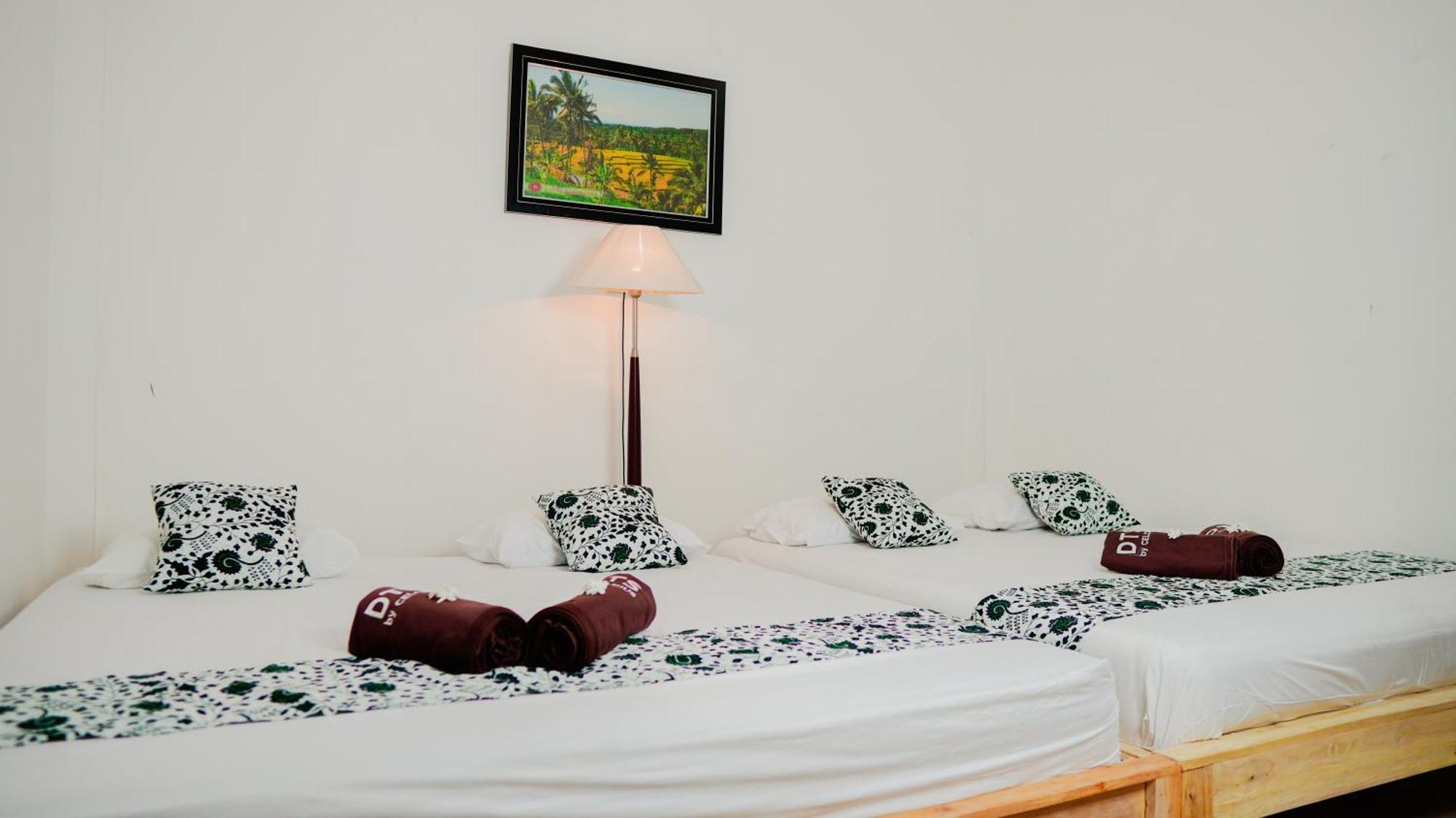 Dormitory Tourism Sritanjung Banyuwangi Banyuwangi  Exterior foto