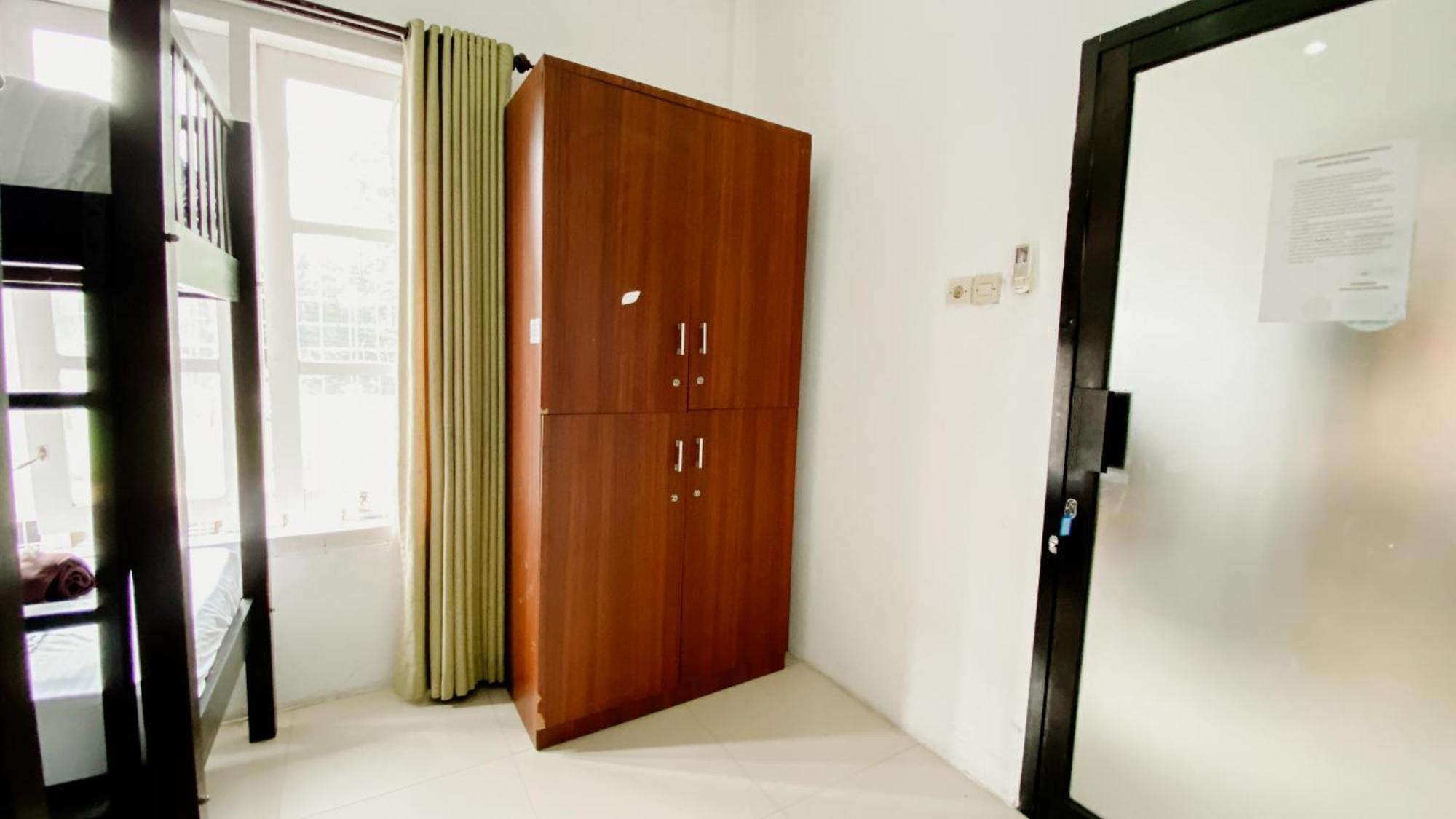 Dormitory Tourism Sritanjung Banyuwangi Banyuwangi  Exterior foto